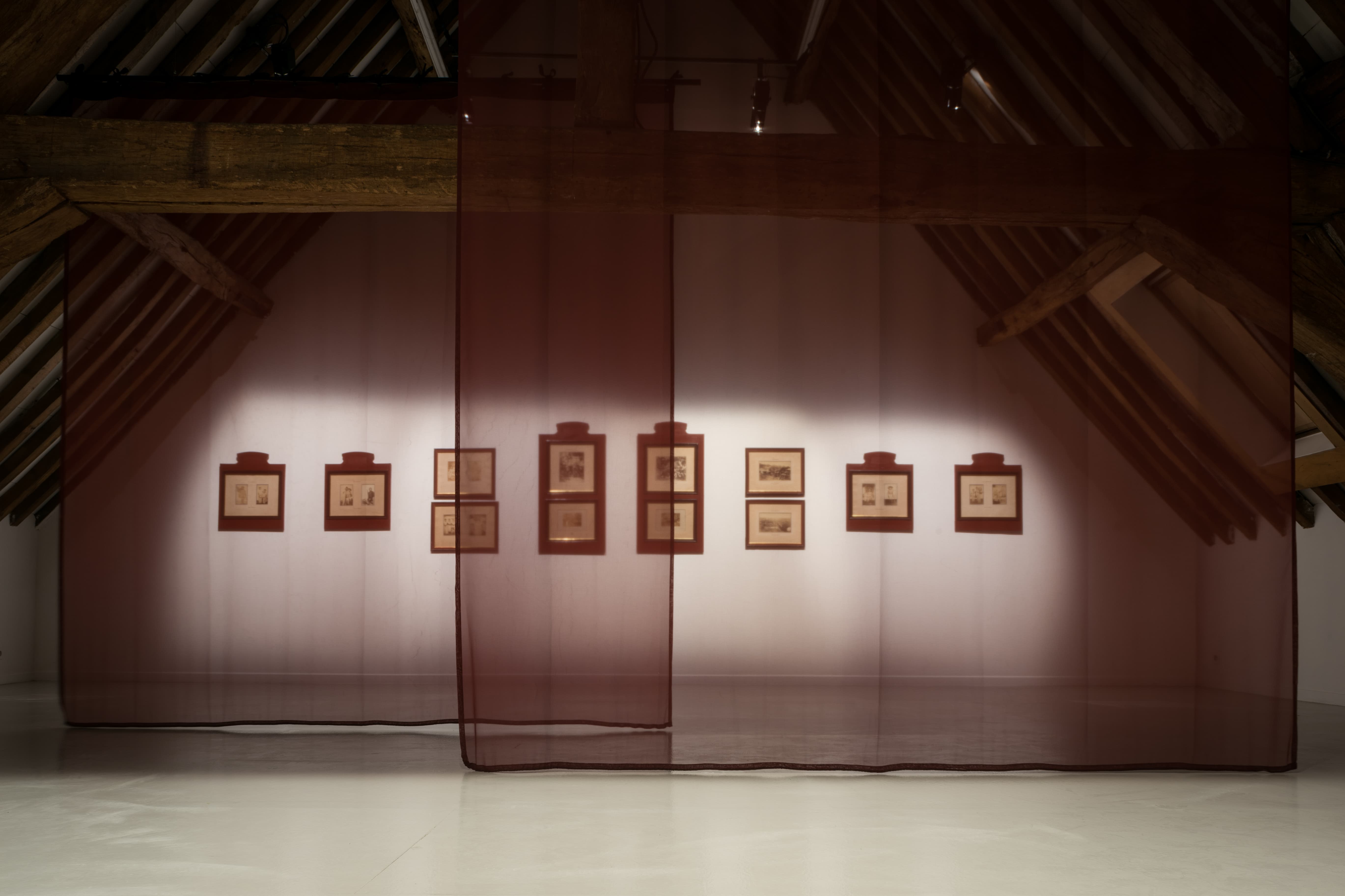 Vue de l’exposition « La Chambre à échos #3 : La collection de photographies anthropologiques des chocolatiers Menier », 2025, Collections Nestlé France - Fonds Menier déposées en mairie de Noisiel, 