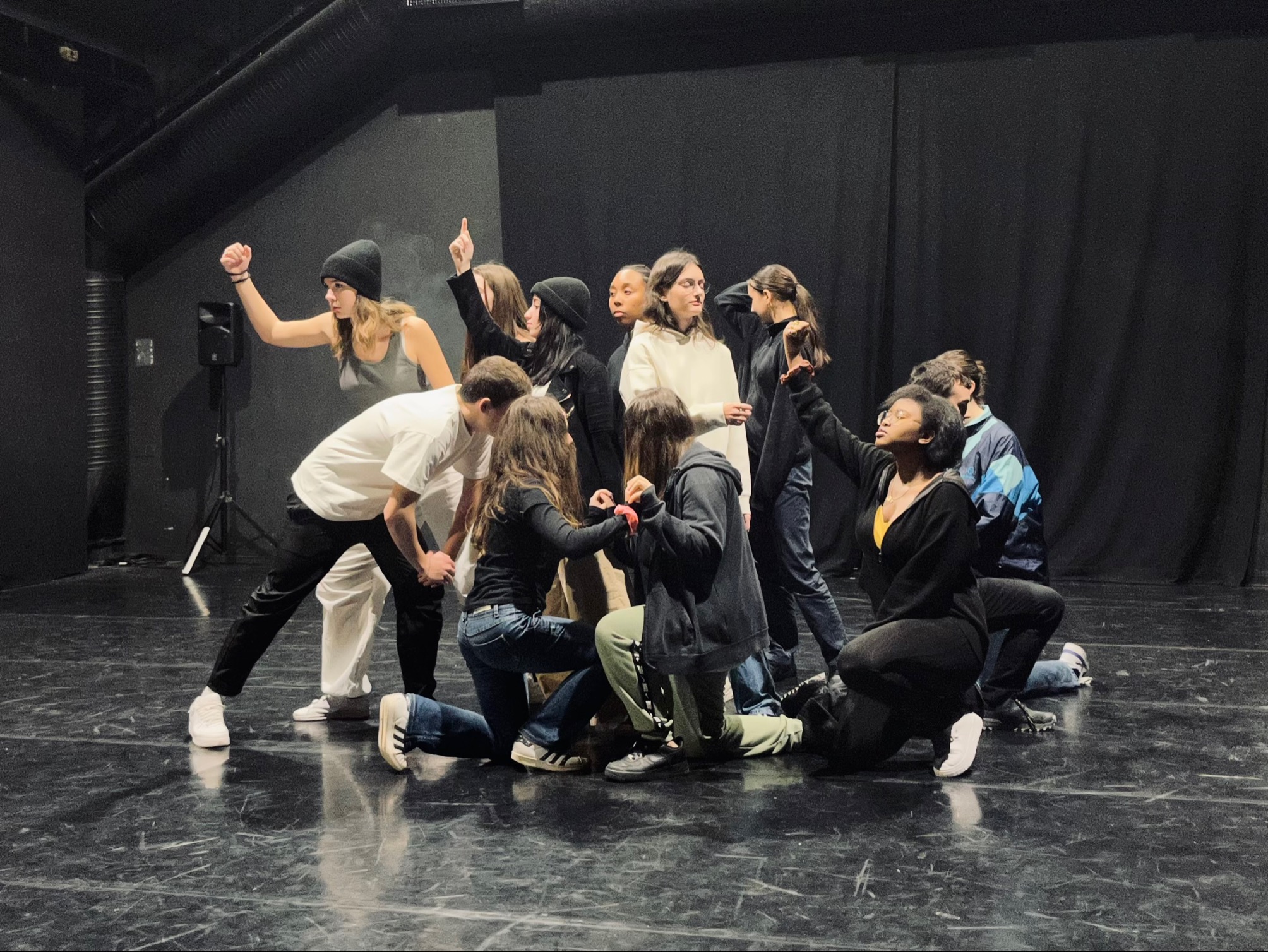 Danser pour prendre la pose